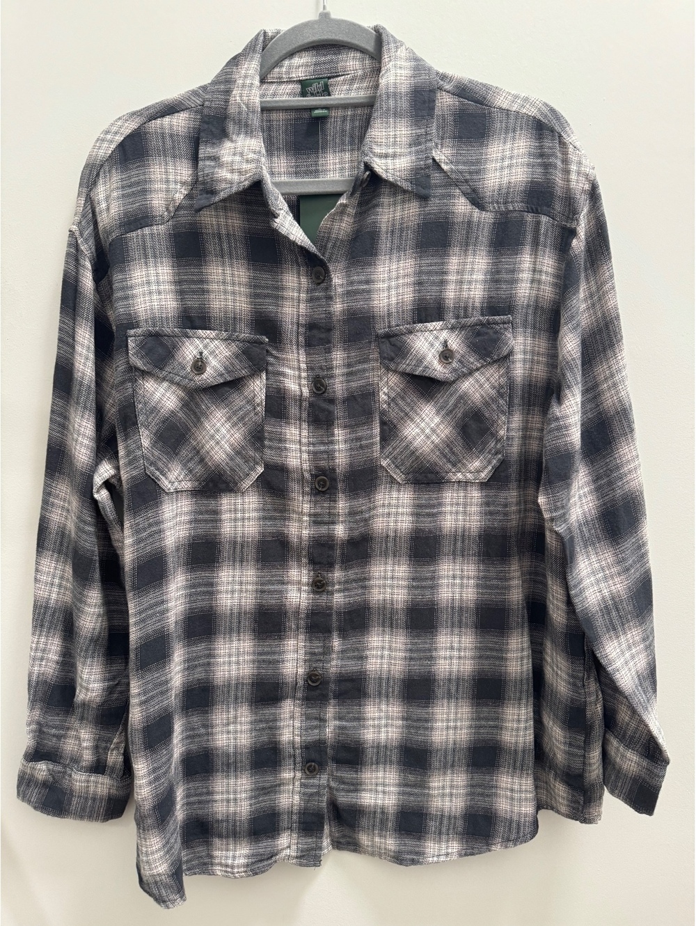 Black and Gray Plaid Button-Up Shirt Medium